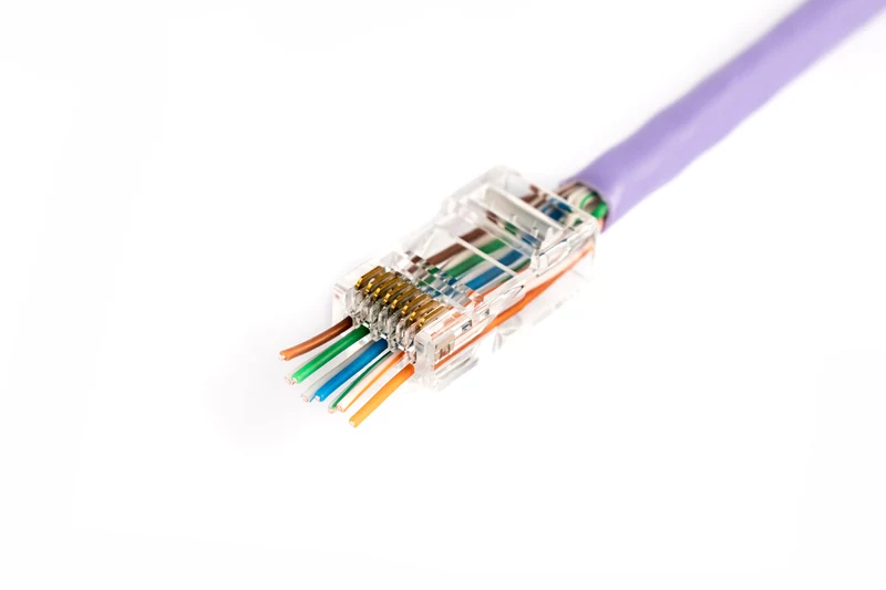 Wtyk RJ45 kat. 6 przelotowy